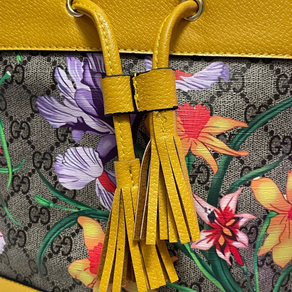 Gorgeous floral bucket bag purse